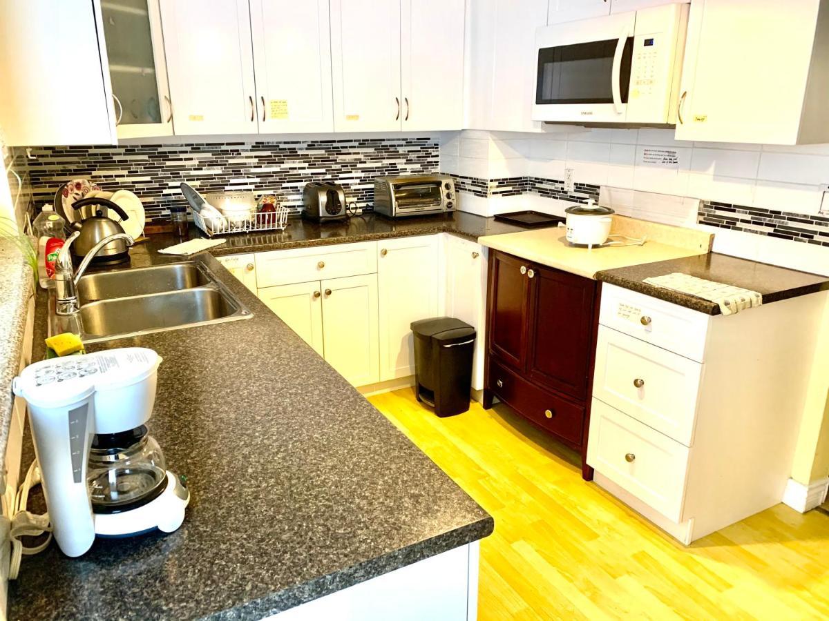Apartmán Good Location Surrey Exteriér fotografie